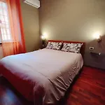 Dentro روما